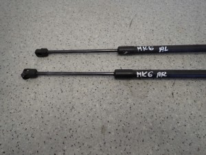 SUZUKI SWIFT MK6 05-09 SIŁOWNIKI KLAPY BAGAŻNIKA KOMPLET 2/5 MINIATURA