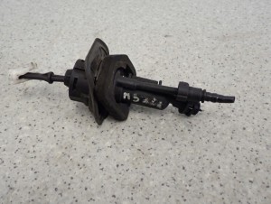 MAZDA5 MAZDA 5 2.0 D RF7 BENZYNA POMPKA SPRZĘGŁA