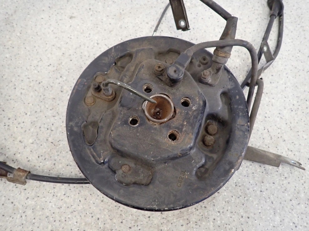 SUZUKI SWIFT JP JS 04-09 PIASTA BĘBEN HAMULCOWY TYLNY LEWY 7/9