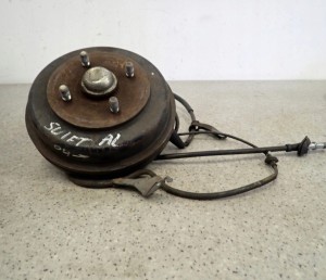 SUZUKI SWIFT JP JS 04-09 PIASTA BĘBEN HAMULCOWY TYLNY LEWY 3/9 MINIATURA