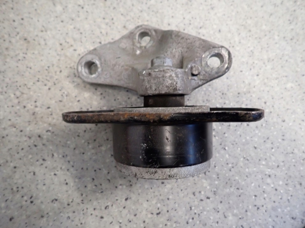 MITSUBISHI COLT 04- 1.5 DID PODUSZKA SILNIKA LEWA 5/5