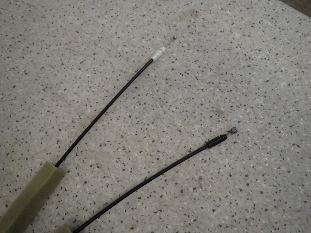 SUBARU LEGACY OUTBACK 03-06 ZAMEK PRZEDNI PRAWY 2/7