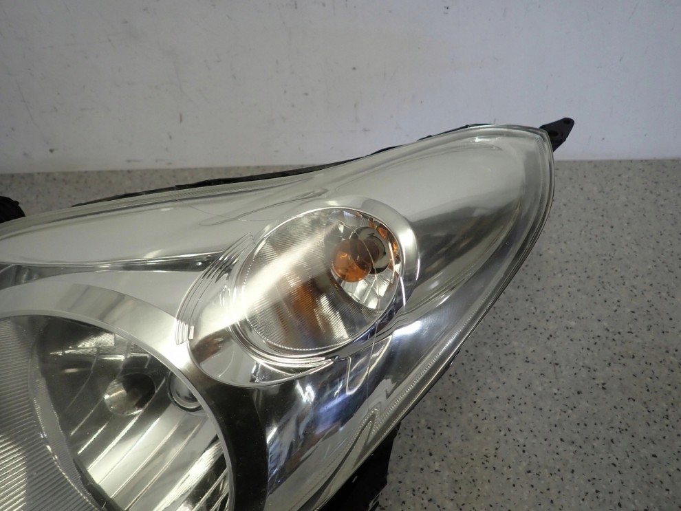 SUZUKI ALTO 09- LAMPA PRZEDNIA LEWA REFLEKTOR 3/10