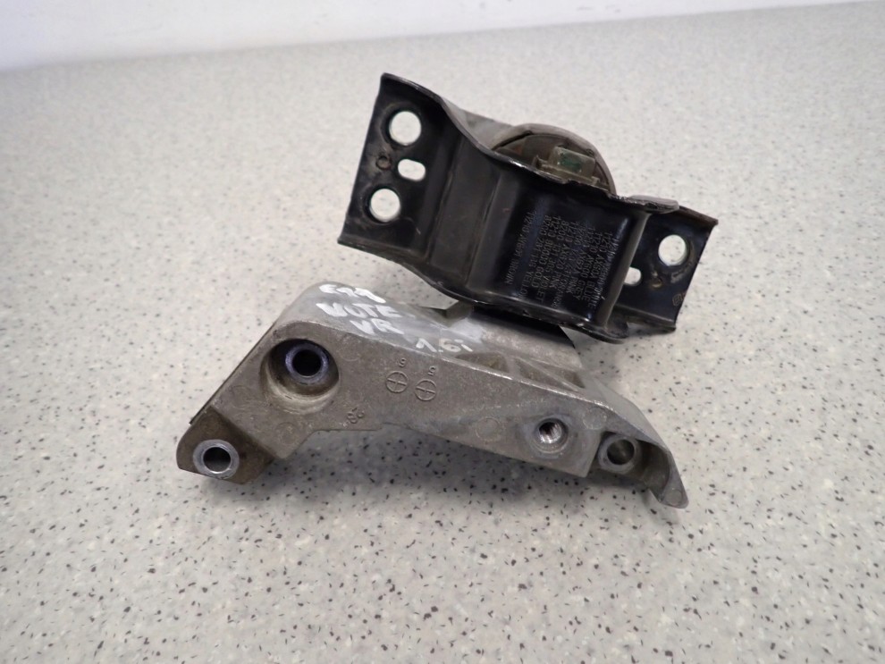 NISSAN NOTE E11 1.6i 06-11 PODUSZKA SILNIKA PRAWA 3/5