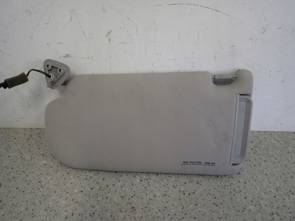 HYUNDAI TUCSON 04- DASZEK PRZECIWSŁONECZNY PRAWY 7/8