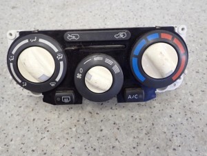 NISSAN MICRA K12 02-05 PANEL STEROWANIA NAWIEWEM 4/9 MINIATURA