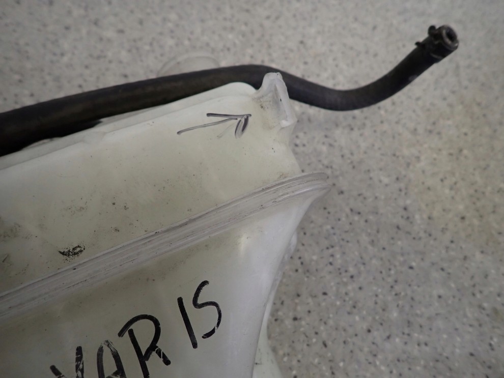 TOYOTA YARIS I 1.4 D4D 99-05 ZBIORNICZEK WYRÓWNAWCZY 7/7