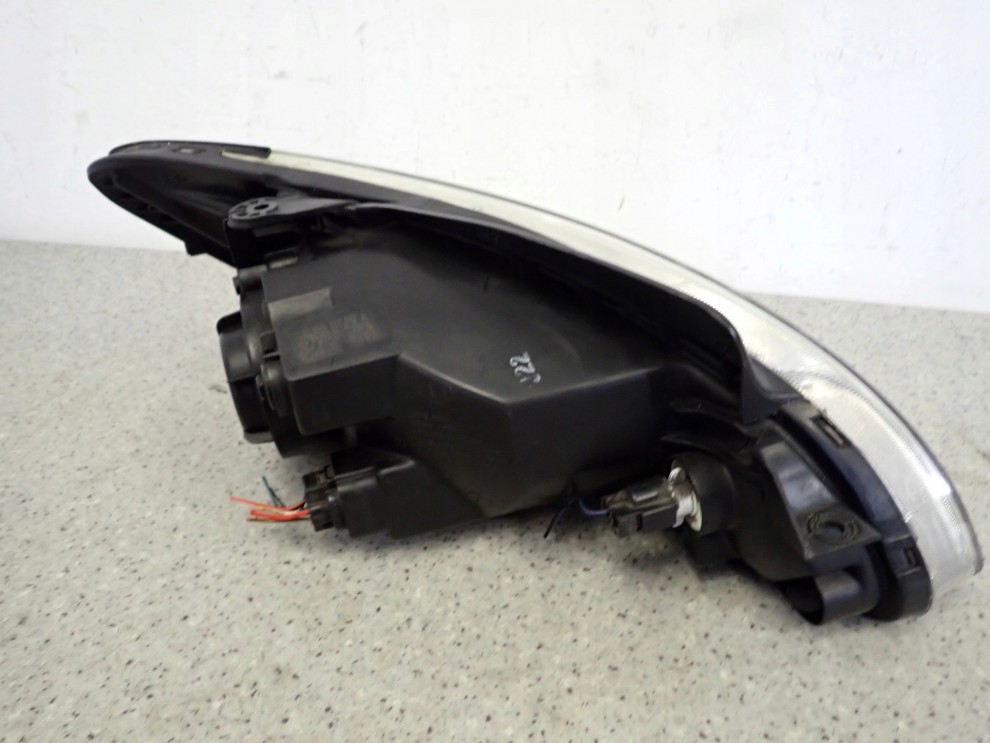 HYUNDAI GETZ 06-10 LAMPA PRZEDNIA LEWA REFLEKTOR EUROPA 6/8