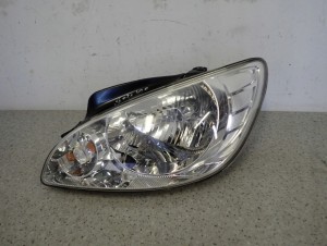 HYUNDAI GETZ 06-10 LAMPA PRZEDNIA LEWA REFLEKTOR EUROPA
