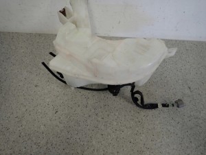 MAZDA 3 BK MAZDA 5 CR 03- ZBIORNICZEK PŁYNU DO SPRYSKIWACZY POMPKI 3/8 MINIATURA