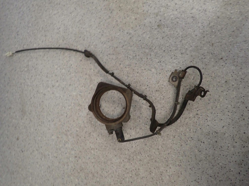 TOYOTA RAV4 RAV 4 2.0 D4D II 00-05 CZUJNIK ABSU TYLNY PRAWY DYSTANS MOCOWAN 6/7