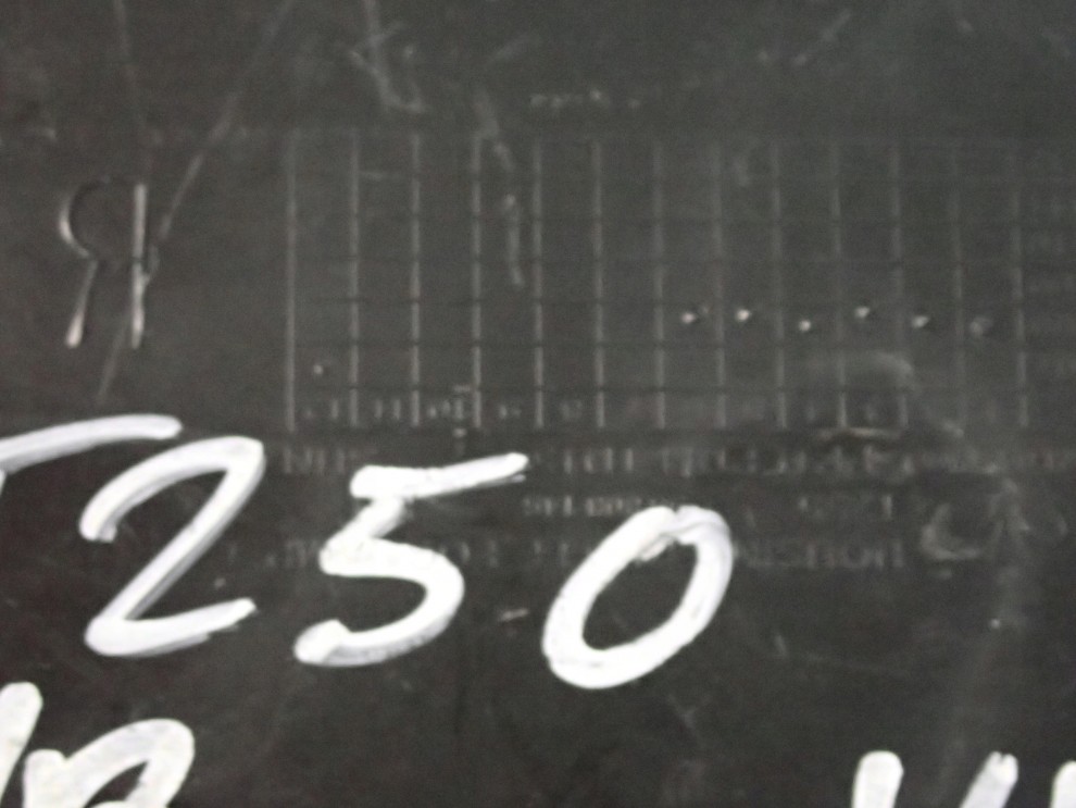 CHEVROLET AVEO HB T250 07- KRATKA ZAŚLEPKA HALOGENU PRZEDNIA PRAWA 4/5