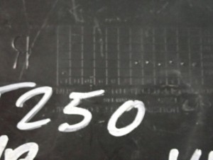 CHEVROLET AVEO HB T250 07- KRATKA ZAŚLEPKA HALOGENU PRZEDNIA PRAWA 4/5 MINIATURA