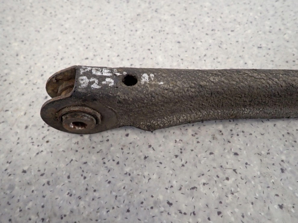 HONDA PRELUDE 92-99 WAHACZ TYLNY LEWY POPRZECZNY 2/4