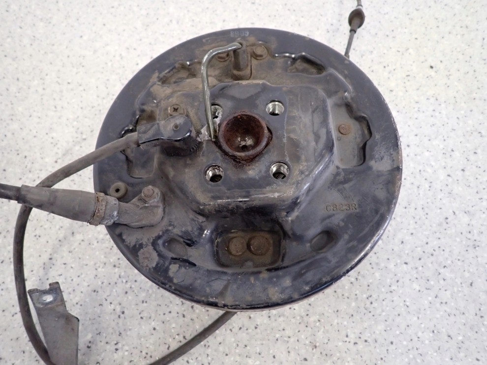 SUZUKI SWIFT JP JS 04-09 PIASTA BĘBEN HAMULCOWY TYLNY PRAWY 5/6