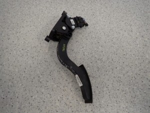 KIA PICANTO 04-11 PEDAŁ GAZU POTENCJOMETR CRDI 3/5 MINIATURA