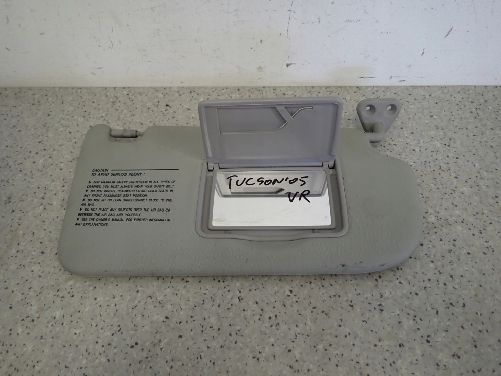 HYUNDAI TUCSON 04- DASZEK PRZECIWSŁONECZNY PRAWY 1/7