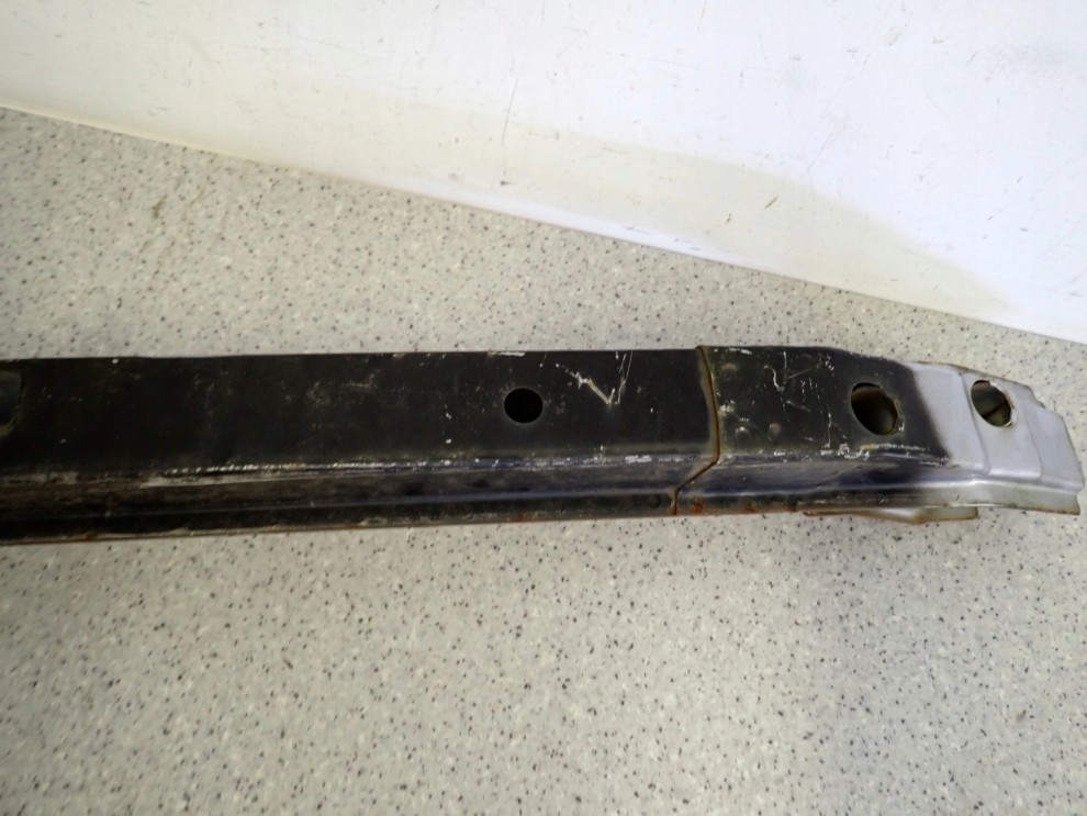 MITSUBISHI LANCER VII CS 02- BELKA ZDERZAKA TYLNEGO 4/8