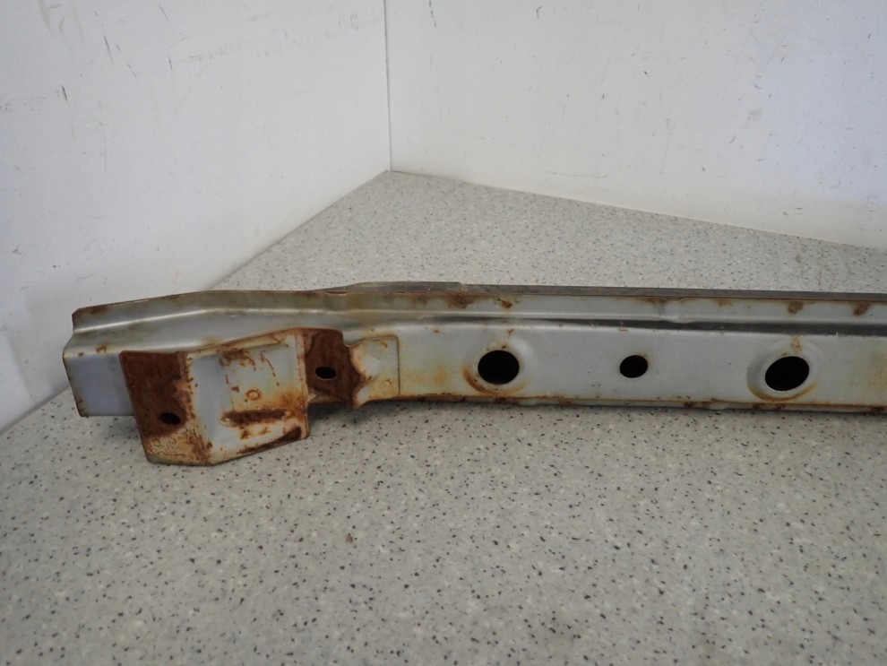 MITSUBISHI LANCER VII CS 02- BELKA ZDERZAKA TYLNEGO 7/8