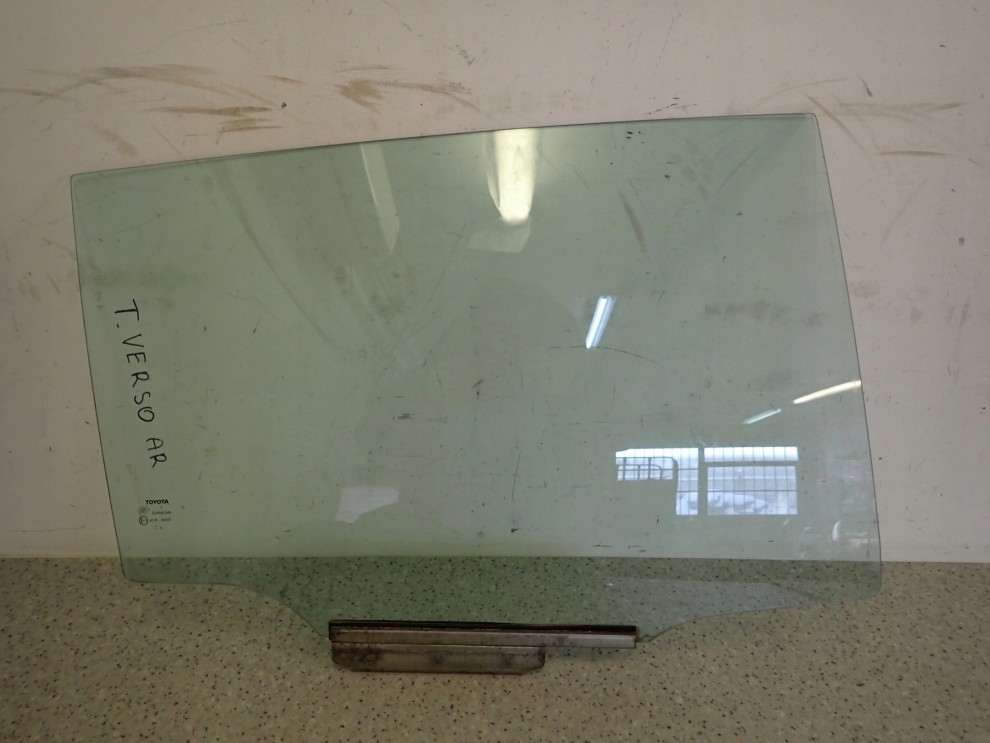 TOYOTA VERSO 09-13 SZYBA DRZWI TYLNA PRAWA 1/4