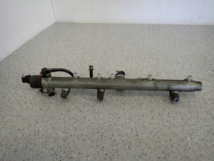 HYUNDAI TUCSON KIA SPORTAGE II 2.0 CRDI 113KM 04- LISTWA WTRYSKOWA 5/6 MINIATURA