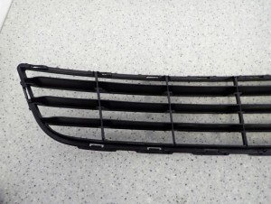 SUZUKI SWIFT IV MK7 10-13 KRATKA DOLNA ZDERZAKA 6/7 MINIATURA