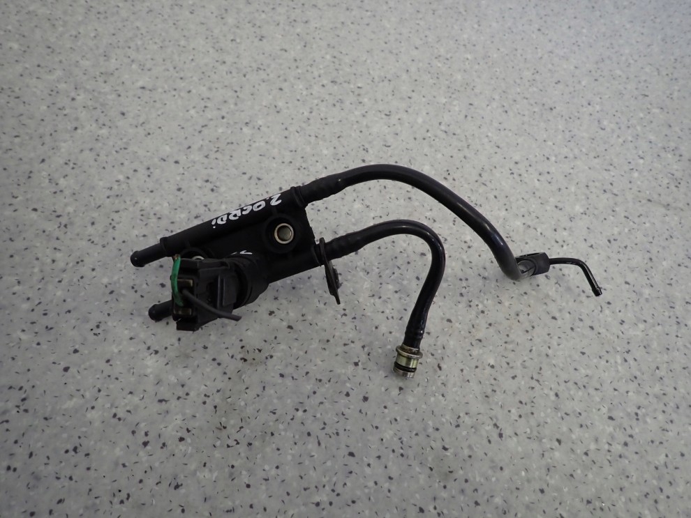 KIA SPORTAGE II TUCSON 04- 2.0 CRDI PRZEWODY ZASILAJĄCE CZUJNIK CIŚNIENIA 3/5