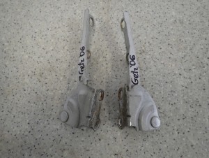 HYUNDAI GETZ 02 -ZAWIASY MASKI KOMPLET