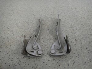 HYUNDAI GETZ 02 -ZAWIASY MASKI KOMPLET 2/3 MINIATURA