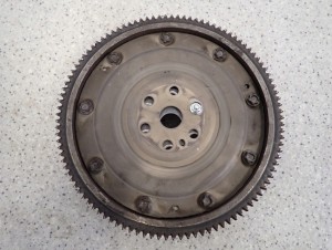 NISSAN NOTE E11 1.4i 06-12 KOŁO ZAMACHOWE 4/5 MINIATURA