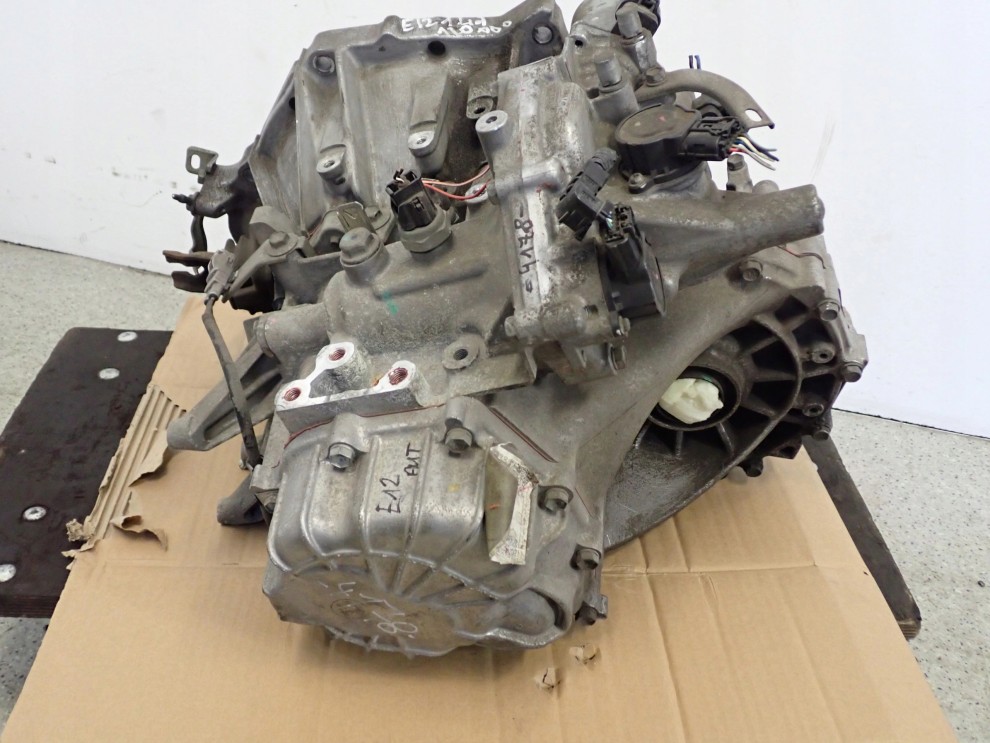 TOYOTA COROLLA E12 1.4 D4D 04- SKRZYNIA BIEGÓW PÓŁ-AUTOMAT 8/11