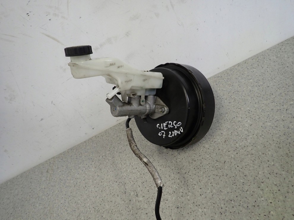 COROLLA VERSO D-CAT 04-09 SERWO HAMULCOWE POMPA HAMULCOWA 3/7