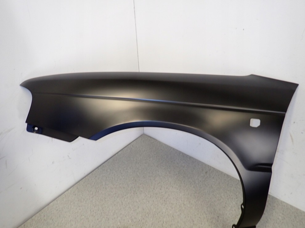 SUZUKI BALENO 95-99 BŁOTNIK PRZEDNI LEWY NOWY 2/12