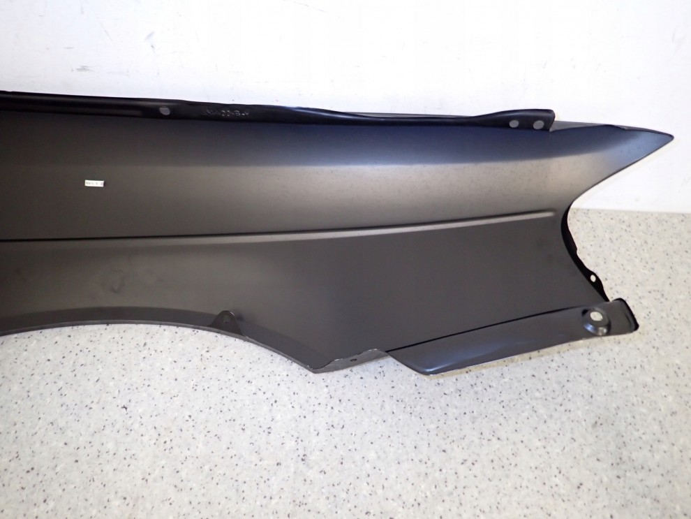 SUZUKI BALENO 95-99 BŁOTNIK PRZEDNI LEWY NOWY 10/12