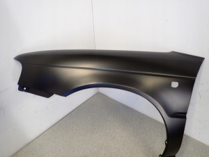 SUZUKI BALENO 95-99 BŁOTNIK PRZEDNI LEWY NOWY 2/12 MINIATURA