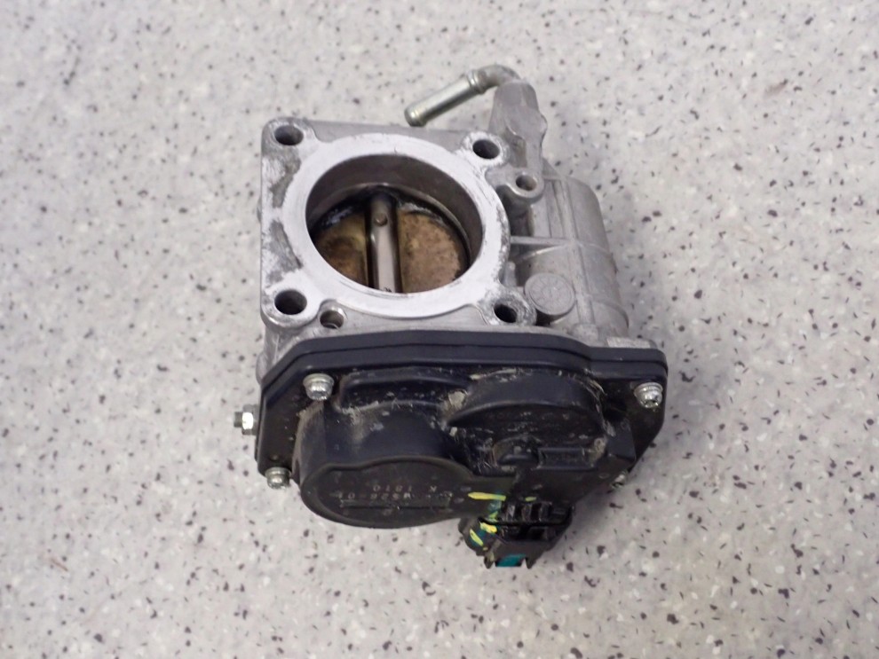 NISSAN MICRA K13 1,2i 10- PRZEPUSTNICA POWIETRZA RME50-16 9/10