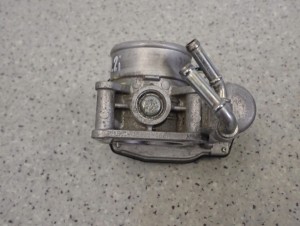 NISSAN MICRA K13 1,2i 10- PRZEPUSTNICA POWIETRZA RME50-16 10/10 MINIATURA