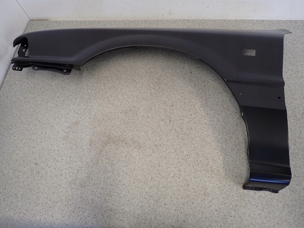 MITSUBISHI GALANT 88-92 BŁOTNIK PRZEDNI LEWY 5/13