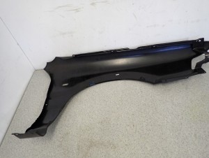 MITSUBISHI GALANT 88-92 BŁOTNIK PRZEDNI LEWY 11/13 MINIATURA