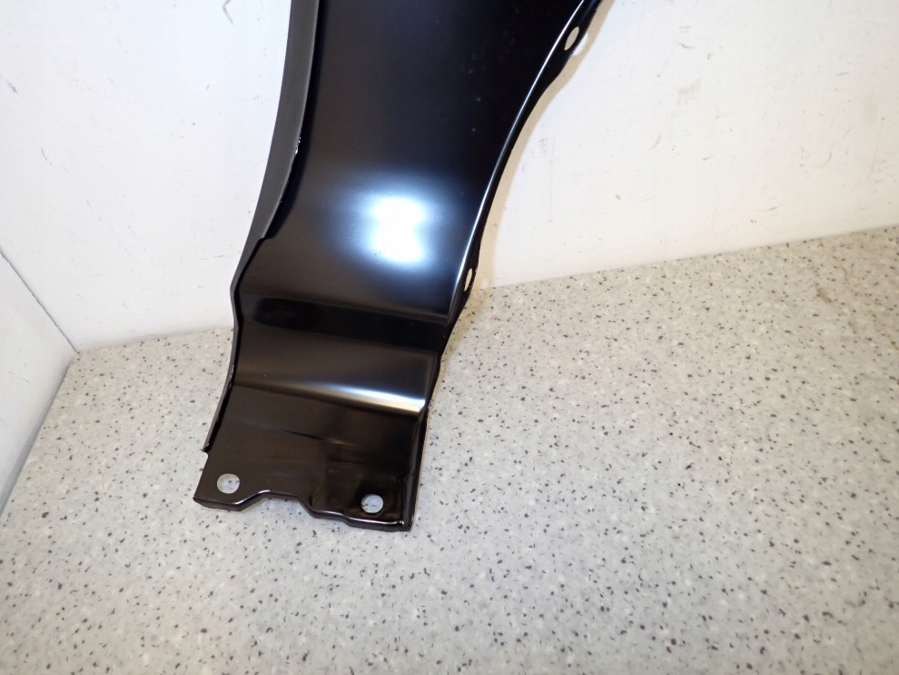 MITSUBISHI GALANT 88-92 BŁOTNIK PRZEDNI LEWY NOWY ORYGINAŁ 7/15