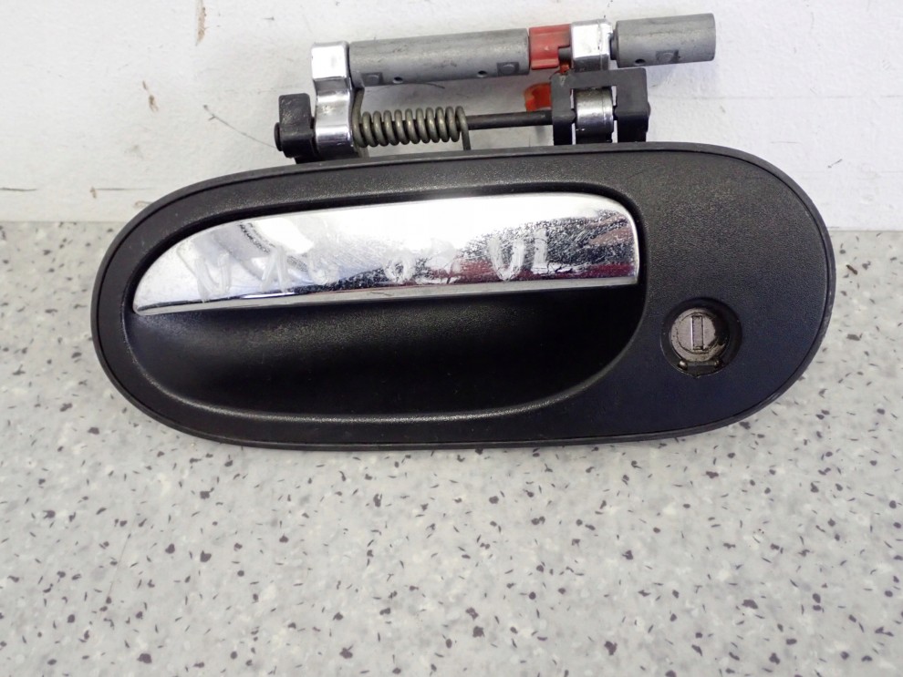 NISSAN ALMERA N16 00- KLAMKA PRZEDNIA LEWA 1/10