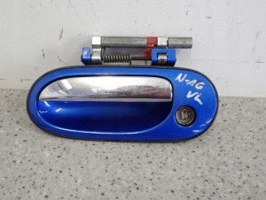 NISSAN ALMERA N16 00- KLAMKA PRZEDNIA LEWA 3/8 MINIATURA