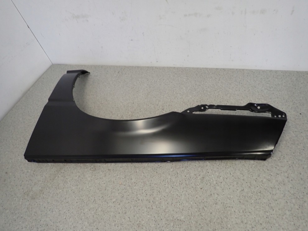 MITSUBISHI COLT LANCER 84-86 BŁOTNIK PRZEDNI LEWY 5/15