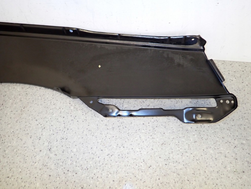 MITSUBISHI COLT LANCER 84-86 BŁOTNIK PRZEDNI LEWY 11/15