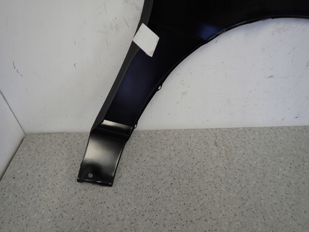 MITSUBISHI COLT LANCER 84-86 BŁOTNIK PRZEDNI LEWY 15/15