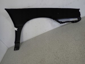 MITSUBISHI COLT LANCER 84-86 BŁOTNIK PRZEDNI LEWY 14/15 MINIATURA