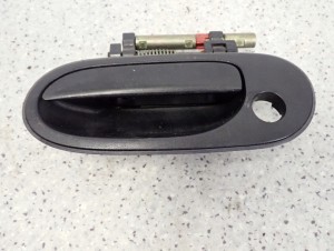 NISSAN ALMERA N16 00- KLAMKA PRZEDNIA LEWA 7/7 MINIATURA