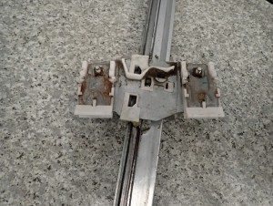 MAZDA2 MAZDA 2 II 03- DY PODNOŚNIK SZYBY PRZEDNI LEWY 2/6 MINIATURA