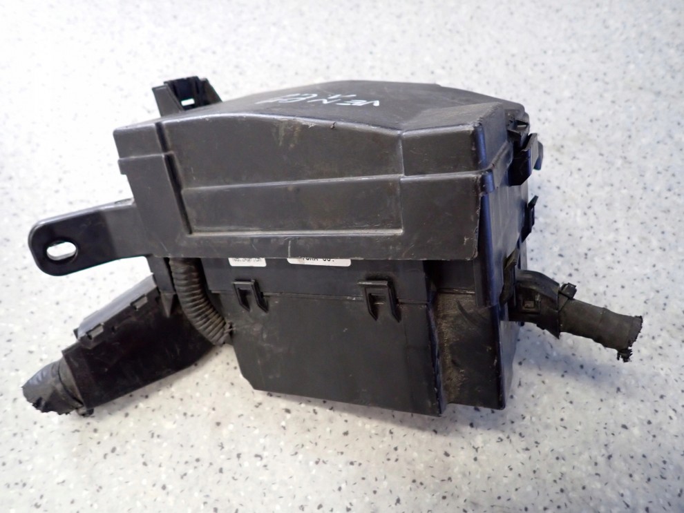 KIA VENGA 09- HYUNDAI IX20 1.4I SKRZYNKA BEZPIECZNIKÓW PUSZKA ELEKTRYCZNA 2/7