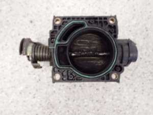 MAZDA 5 MAZDA5 1.8I 05- CR PRZEPUSTNICA POWIETRZA 6/8 MINIATURA